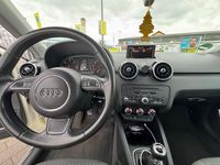 Gebraucht Audi A1 Ambiente 105 PS (77 kW) 2010 Weiß Kleinwagen