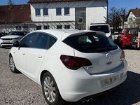 Gebraucht Opel Astra Innovation 180 PS (132 kW) 2011 Weiß Limousine
