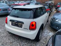 Gebraucht Mini Cooper 116 PS (85 kW) 2015 Weiß Kleinwagen