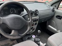 Second-hand Dacia Logan 75 CP (55 kW) 2006 Alb Berlinǎ