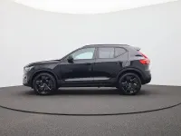 Nowe Volvo XC40 Plus 197 KM (144 kW) 2026 Czarny SUV