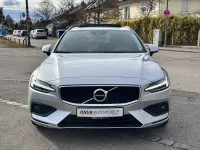 Gebraucht Volvo V60 Momentum 197 PS (144 kW) 2021 Silber Kombi