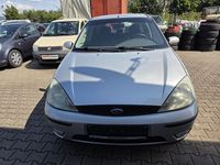 Usata Ford Focus 101 CV (74 kW) 2004 Argento Berlina