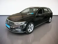Gebraucht VW Passat Elegance 150 PS (110 kW) 2024 Deep black perleffekt Kombi