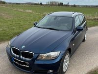 Gebraucht BMW 320 184 PS (135 kW) 2012 Blau Kombi