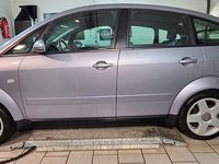 Gebraucht Audi A2 110 PS (80 kW) 2004 Blau Kleinwagen