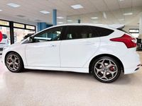 Gebraucht Ford Focus ST 250 PS (183 kW) 2013 Weiß Limousine
