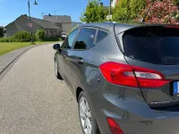 Gebraucht Ford Fiesta 86 PS (63 kW) 2017 Grau Kleinwagen