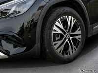 Gebraucht Mercedes GLA220 Progressive 190 PS (139 kW) 2024 Kosmosschwarz SUV