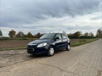 Gebraucht Skoda Fabia Active 69 PS (50 kW) 2011 Blau Kleinwagen
