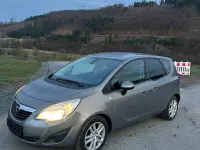 Używany Opel Meriva 110 KM (80 kW) 2013 Srebrny Minivan