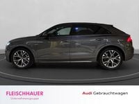 Używany Audi Q8 Ambiente 381 KM (280 kW) 2022 Szary SUV