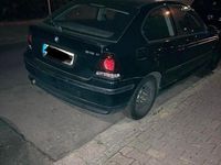 Second-hand BMW 316 116 CP (85 kW) 2004 Negru Berlinǎ