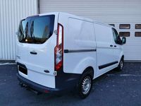 Gebraucht Ford Transit Custom Trend 155 PS (114 kW) 2014 Weiss / frostweiss / uni Van