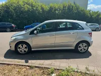 Gebraucht Mercedes B180 109 PS (80 kW) 2009 Silber Van / Kleinbus