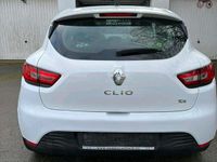 Gebraucht Renault Clio IV Dynamique 90 PS (66 kW) 2015 Weiß Limousine