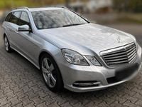 Usata Mercedes E300 231 CV (169 kW) 2012 Argento Station wagon