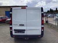 Second-hand Renault Trafic 95 CP (69 kW) 2017 Alb Monovolum