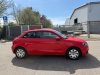 Gebraucht Audi A1 Attraction 86 PS (63 kW) 2011 Rot Kleinwagen