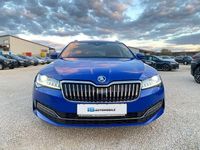 Gebraucht Skoda Superb Style 200 PS (147 kW) 2022 Blau Kombi