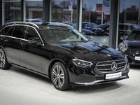 Gebraucht Mercedes E400 Avantgarde 330 PS (242 kW) 2022 Schwarz  unilack Kombi