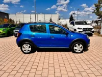 Gebraucht Dacia Sandero Prestige 90 PS (66 kW) 2016 Blau Limousine