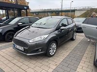Gebraucht Ford Fiesta Titanium 101 PS (74 kW) 2015 Grau Limousine