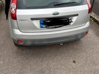 Gebraucht Ford Fiesta 80 PS (58 kW) 2006 Silber Kleinwagen