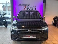 Gebraucht VW Tiguan Allspace Life 150 PS (110 kW) 2022 Schwarz SUV