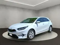 Gebraucht Kia Ceed 140 PS (102 kW) 2025 Deluxe white Kleinwagen