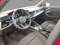 Gebraucht Audi A3 Ambiente 150 PS (110 kW) 2025 Rot Limousine
