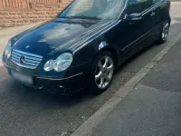 Gebraucht Mercedes C180 143 PS (105 kW) 2007 Schwarz Coupé