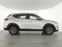 gebraucht Hyundai Tucson Advantage Kamera|SHZ|Tempomat|Navi