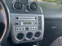 Gebraucht Ford Fiesta 95 PS (69 kW) 2005 Blau Kleinwagen