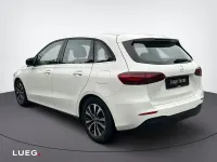Gebraucht Mercedes B180 136 PS (100 kW) 2024 Weiß Kleinwagen