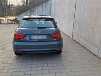 Gebraucht Audi A1 90 PS (66 kW) 2016 Grau Kleinwagen