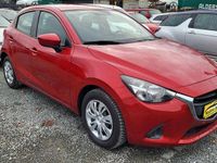 Gebraucht Mazda 2 Center-Line 75 PS (55 kW) 2015 Rot Limousine