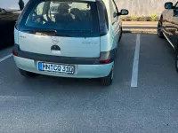 Używany Opel Corsa 55 KM (40 kW) 2000 Andere farben Sedan/Limuzyna