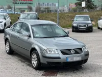 Second-hand VW Passat 101 CP (74 kW) 2004 Argintiu Berlinǎ
