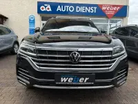 Gebraucht VW Touareg Elegance 231 PS (169 kW) 2023 Mythos black SUV