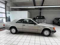 Gebraucht Mercedes 230 132 PS (97 kW) 1988 Rauchsilber  metallic Coupé