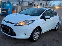 Gebraucht Ford Fiesta 82 PS (60 kW) 2009 Weiß Kleinwagen