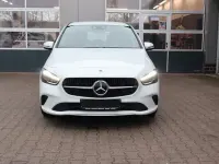 Gebraucht Mercedes B220 190 PS (139 kW) 2023 Weiß Kleinwagen