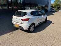 Second-hand Renault Clio Expression 73 CP (53 kW) 2017 Alb Monovolum