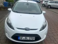 Usata Ford Fiesta Ambiente 60 CV (44 kW) 2009 Bianco Utilitaria