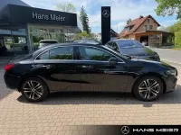 Gebraucht Mercedes A180 Progressive 136 PS (100 kW) 2024 Lack kosmosschwarz Limousine