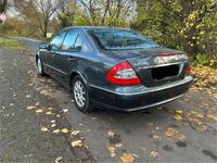 Gebraucht Mercedes E220 Avantgarde 170 PS (125 kW) 2009 Grau Limousine