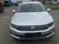 Gebraucht VW Passat 190 PS (139 kW) 2017 Silber Kombi
