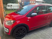 Gebraucht VW cross up! 75 PS (55 kW) 2014 Rot Kleinwagen