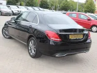 Gebraucht Mercedes C180 116 PS (85 kW) 2015 Schwarz Limousine